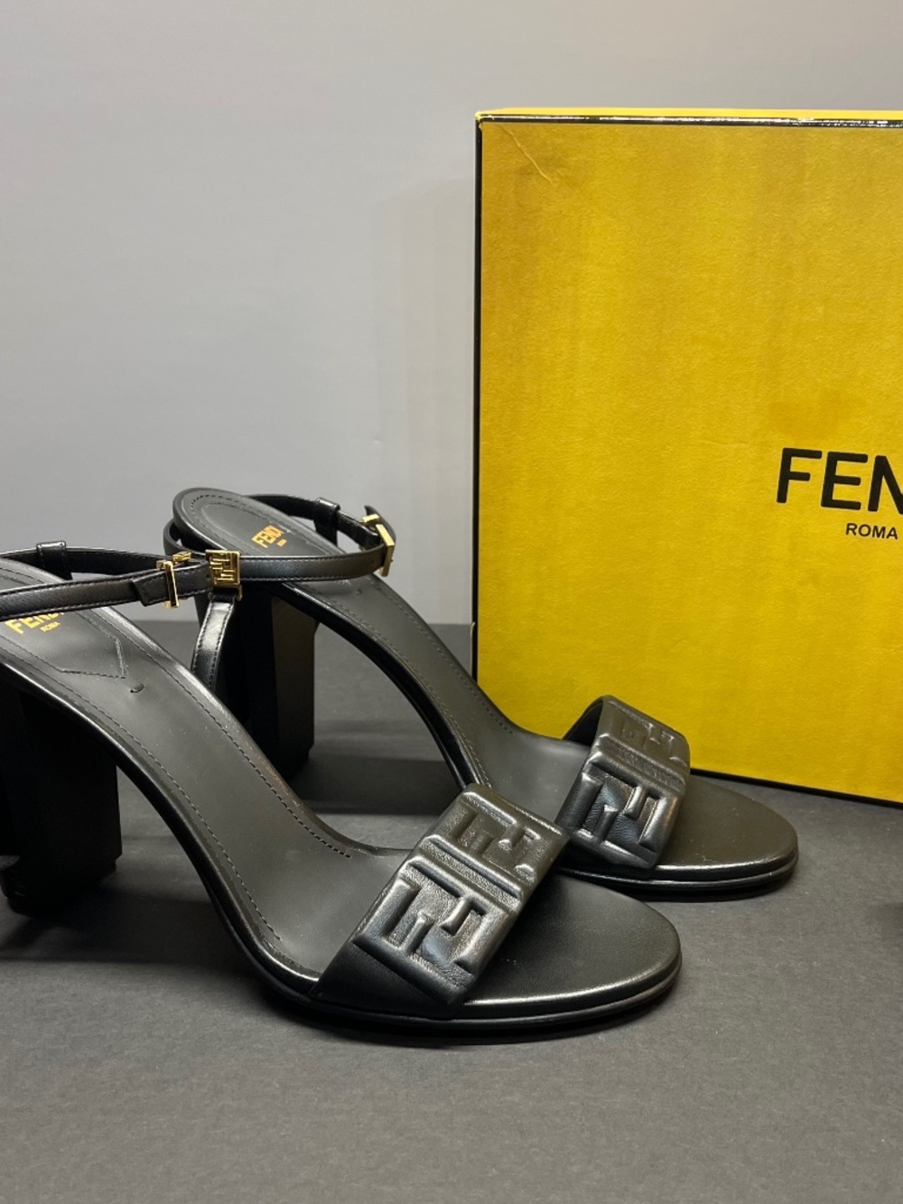 New Fendi Delfina Sandal Black Leather Ankle Strap High Heeled Logo Shoe sz 12 /